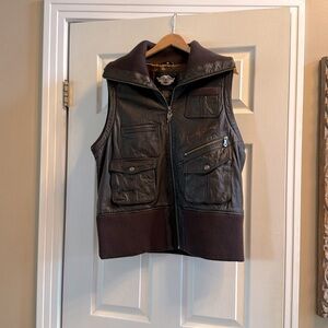 Harley Davidson Women's Dark Brown Leather Vest zip up, pockets tall neck sz 1W